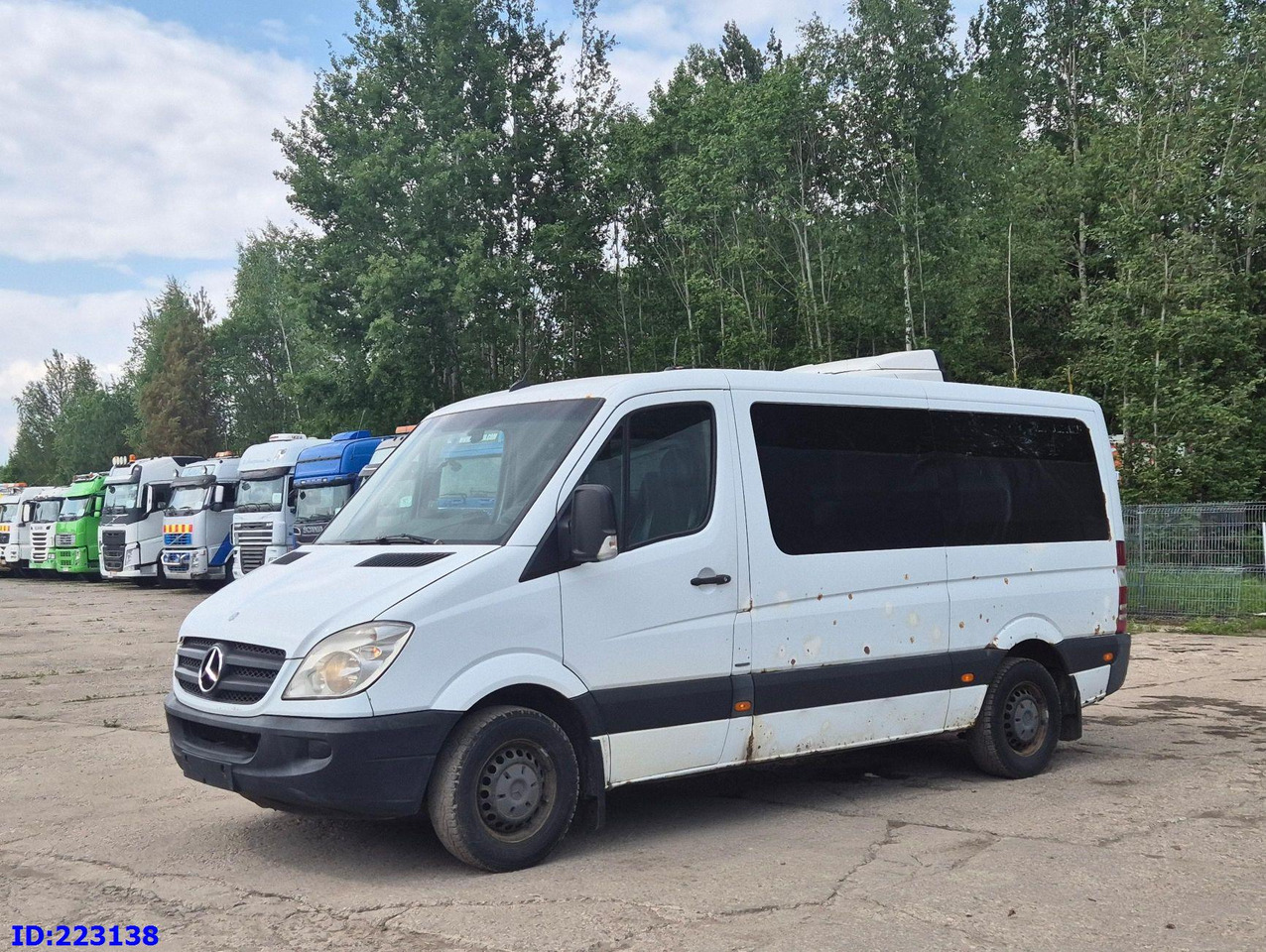 MERCEDES-BENZ Sprinter 213 - Euro5 - 대형 버스 : 사진 4 MERCEDES-BENZ Sprinter 213 - Euro5 - 대형 버스 : 사진 4