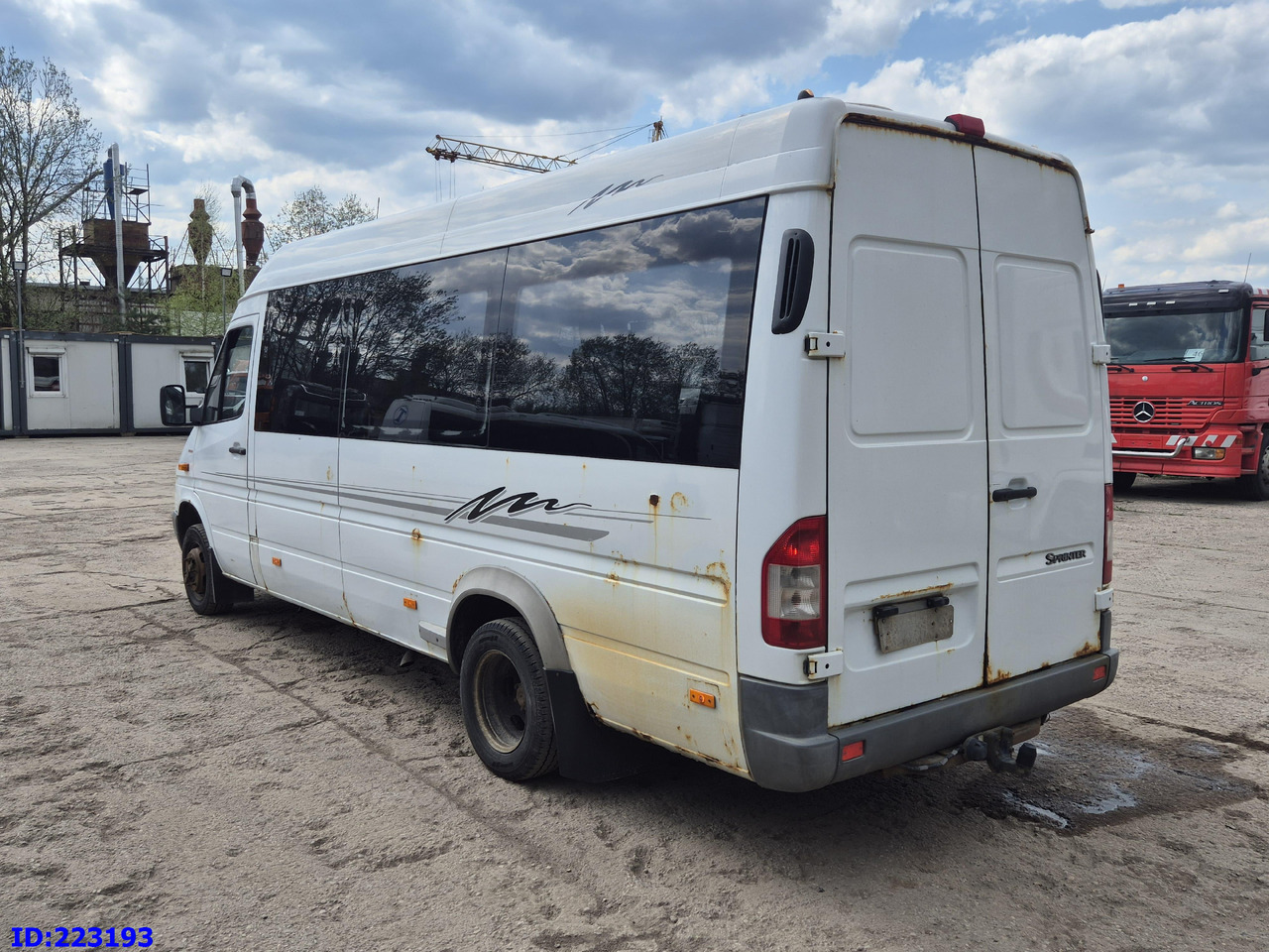 소형 버스, 승합차 MERCEDES-BENZ Sprinter 416 VIP AC 17-seater : 사진 8 소형 버스, 승합차 MERCEDES-BENZ Sprinter 416 VIP AC 17-seater : 사진 8