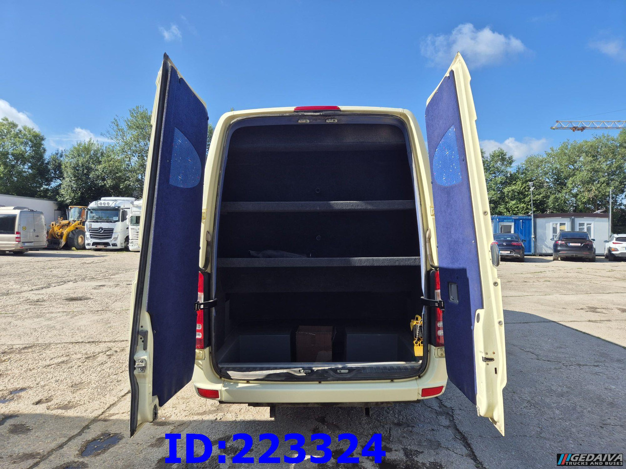 MERCEDES-BENZ Sprinter 516 XXL 20 place Euro6 - 대형 버스 : 사진 5 MERCEDES-BENZ Sprinter 516 XXL 20 place Euro6 - 대형 버스 : 사진 5