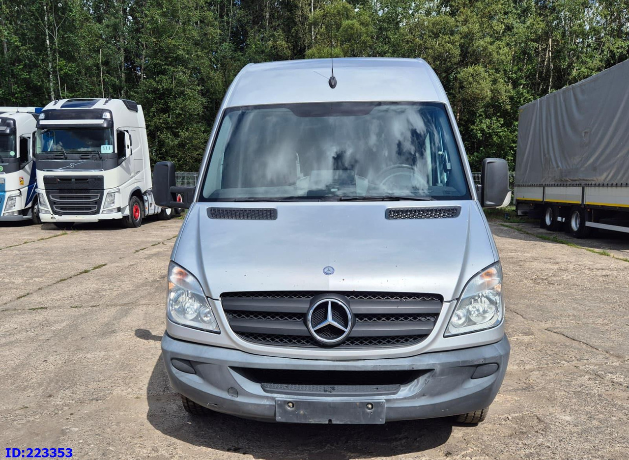 MERCEDES-BENZ Sprinter 518 - 23 Seater - 대형 버스 : 사진 2 MERCEDES-BENZ Sprinter 518 - 23 Seater - 대형 버스 : 사진 2