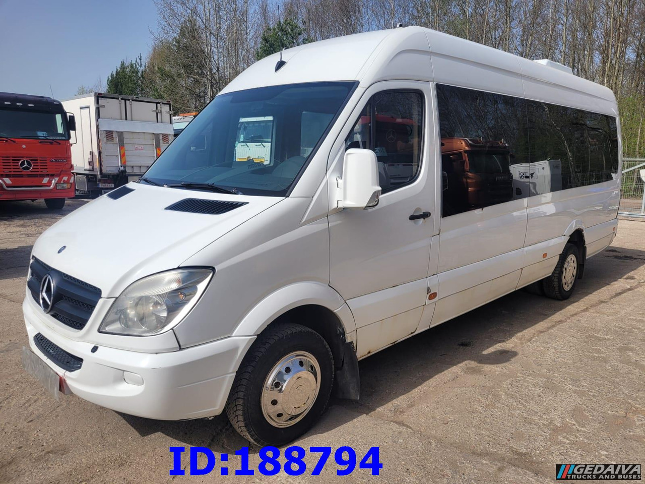 MERCEDES-BENZ Sprinter 518 - Kasten VIP - 20 Seater - 대형 버스 : 사진 1 MERCEDES-BENZ Sprinter 518 - Kasten VIP - 20 Seater - 대형 버스 : 사진 1