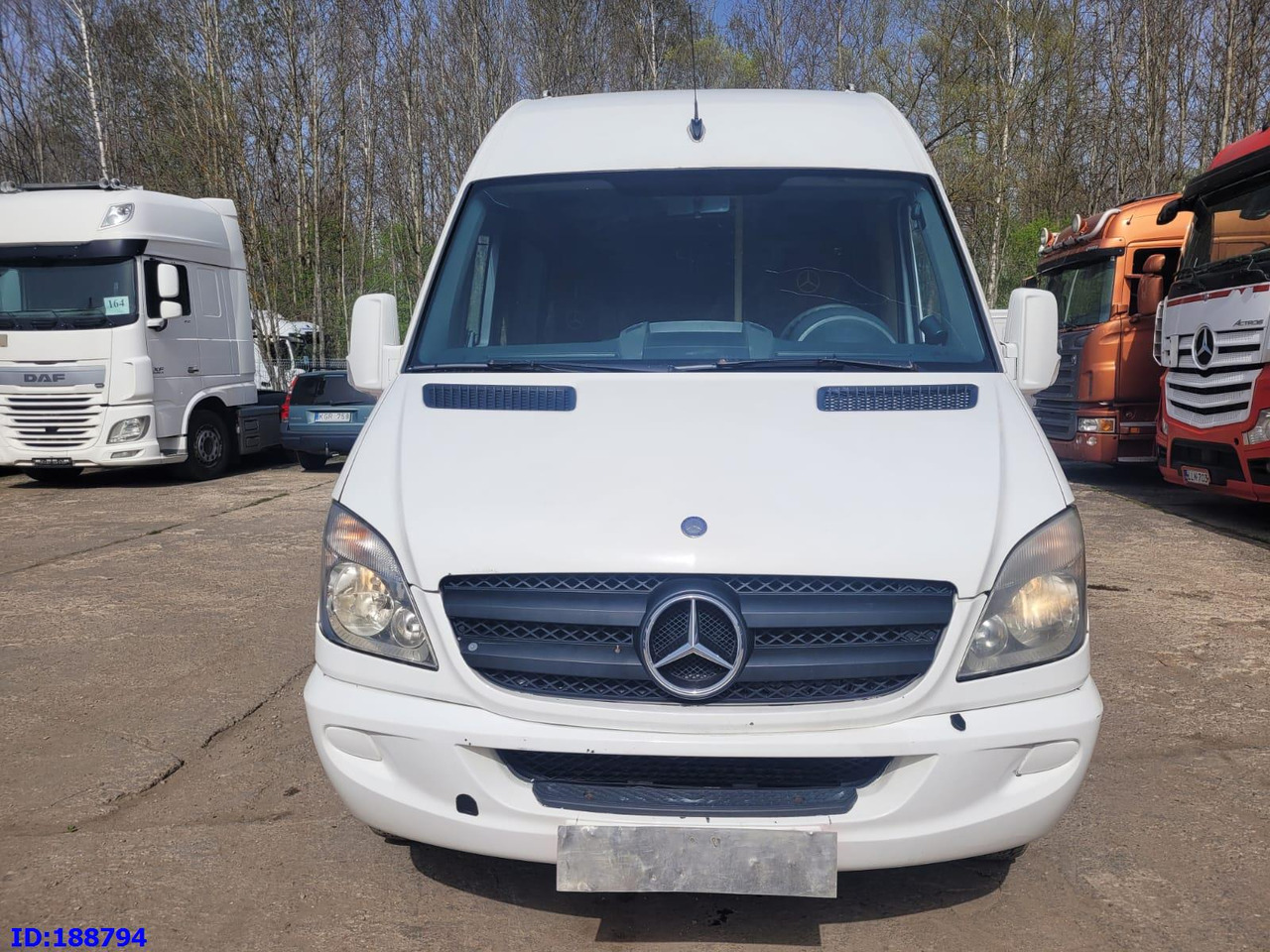 MERCEDES-BENZ Sprinter 518 - Kasten VIP - 20 Seater - 소형 버스, 승합차 : 사진 2 MERCEDES-BENZ Sprinter 518 - Kasten VIP - 20 Seater - 소형 버스, 승합차 : 사진 2