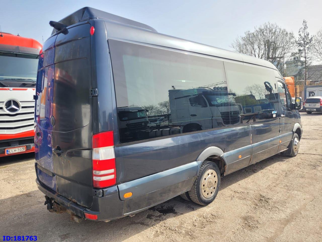 MERCEDES-BENZ Sprinter 518 - VIP - 17 Seater - 대형 버스 : 사진 5 MERCEDES-BENZ Sprinter 518 - VIP - 17 Seater - 대형 버스 : 사진 5