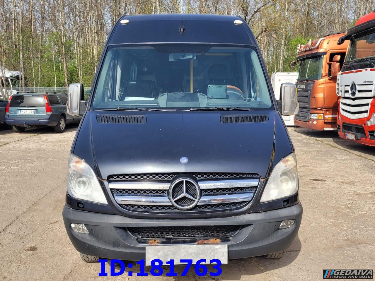MERCEDES-BENZ Sprinter 518 - VIP - 17 Seater - 대형 버스 : 사진 2 MERCEDES-BENZ Sprinter 518 - VIP - 17 Seater - 대형 버스 : 사진 2