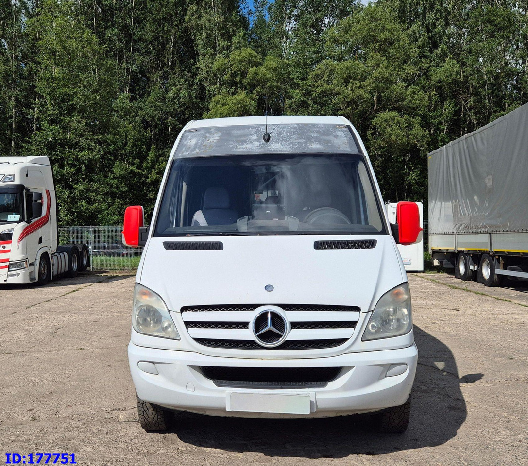 MERCEDES-BENZ Sprinter 518 - VIP - 17-seater - 대형 버스 : 사진 2 MERCEDES-BENZ Sprinter 518 - VIP - 17-seater - 대형 버스 : 사진 2