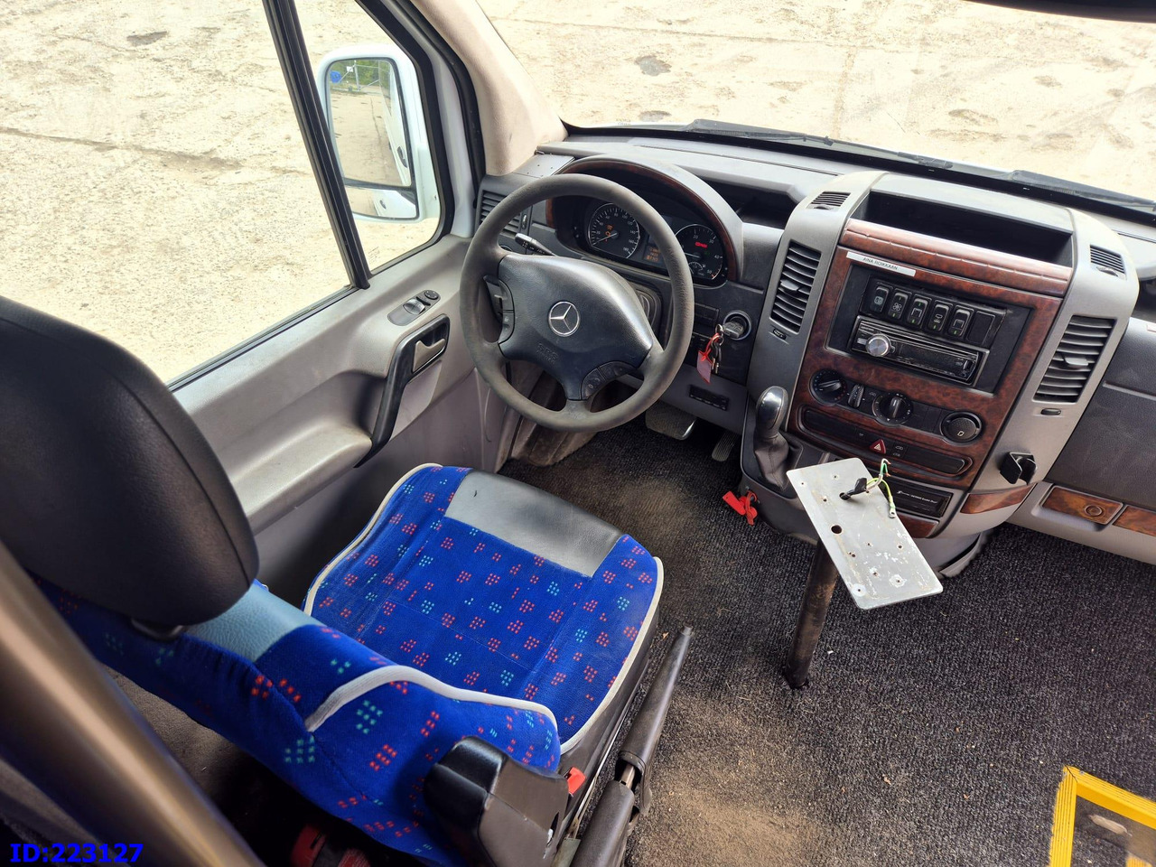 소형 버스, 승합차 MERCEDES-BENZ Sprinter 518 - VIP -19 Seater : 사진 15