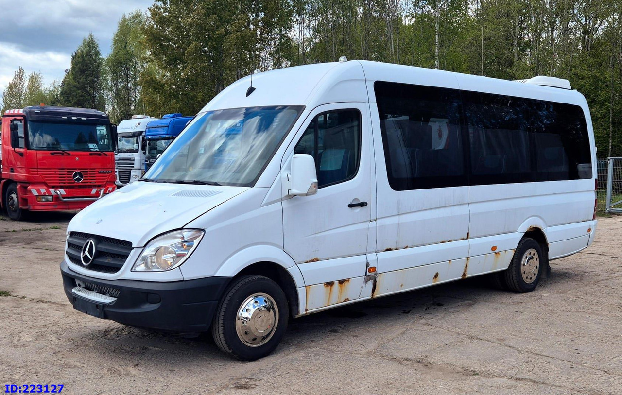 MERCEDES-BENZ Sprinter 518 - VIP -19 Seater - 대형 버스 : 사진 4 MERCEDES-BENZ Sprinter 518 - VIP -19 Seater - 대형 버스 : 사진 4