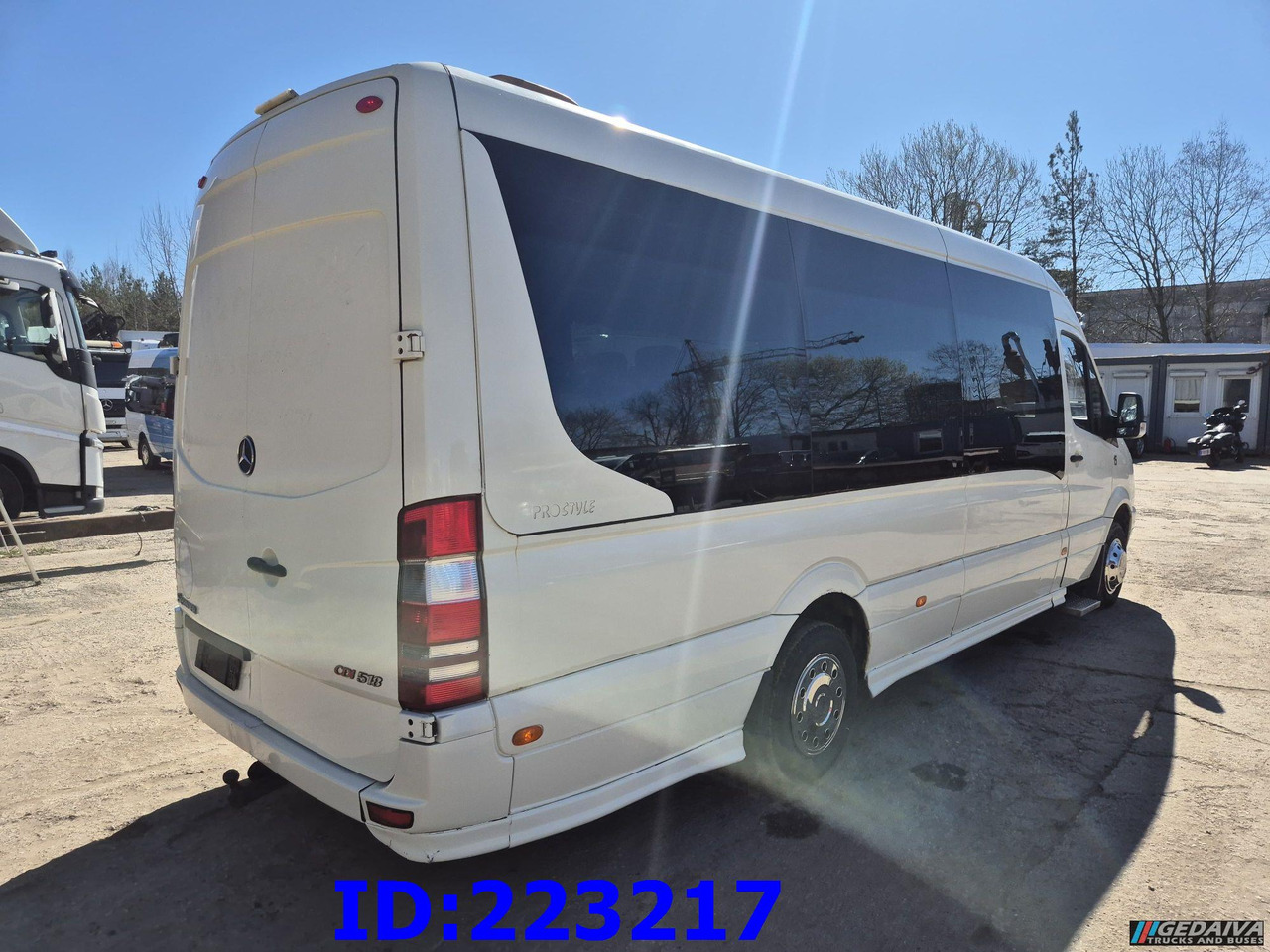 MERCEDES-BENZ Sprinter 518 VIP Prostyle 17-Place (Motor defekt) - 대형 버스 : 사진 4 MERCEDES-BENZ Sprinter 518 VIP Prostyle 17-Place (Motor defekt) - 대형 버스 : 사진 4