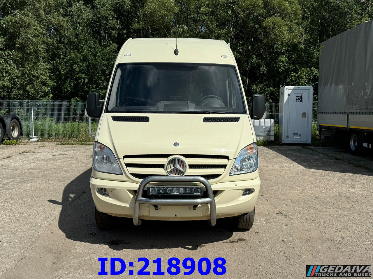 MERCEDES-BENZ Sprinter 519 VIP 18-Place Prostyle Euro5 - 대형 버스 : 사진 2 MERCEDES-BENZ Sprinter 519 VIP 18-Place Prostyle Euro5 - 대형 버스 : 사진 2