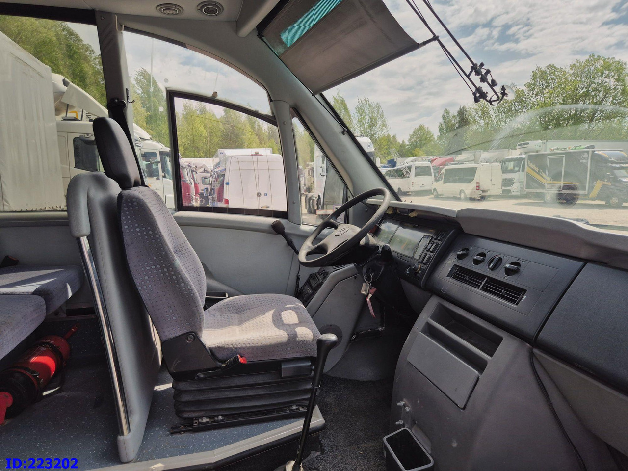 소형 버스, 대형 버스 MERCEDES-BENZ Sunrider 818D Vario 33 - Seater : 사진 7