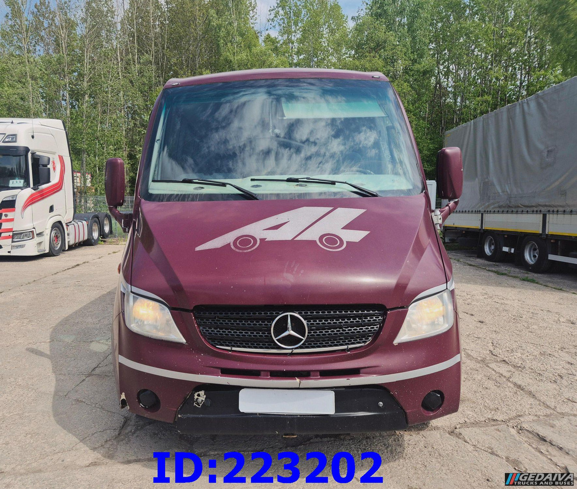 MERCEDES-BENZ Sunrider 818D Vario 33 - Seater - 대형 버스 : 사진 2 MERCEDES-BENZ Sunrider 818D Vario 33 - Seater - 대형 버스 : 사진 2
