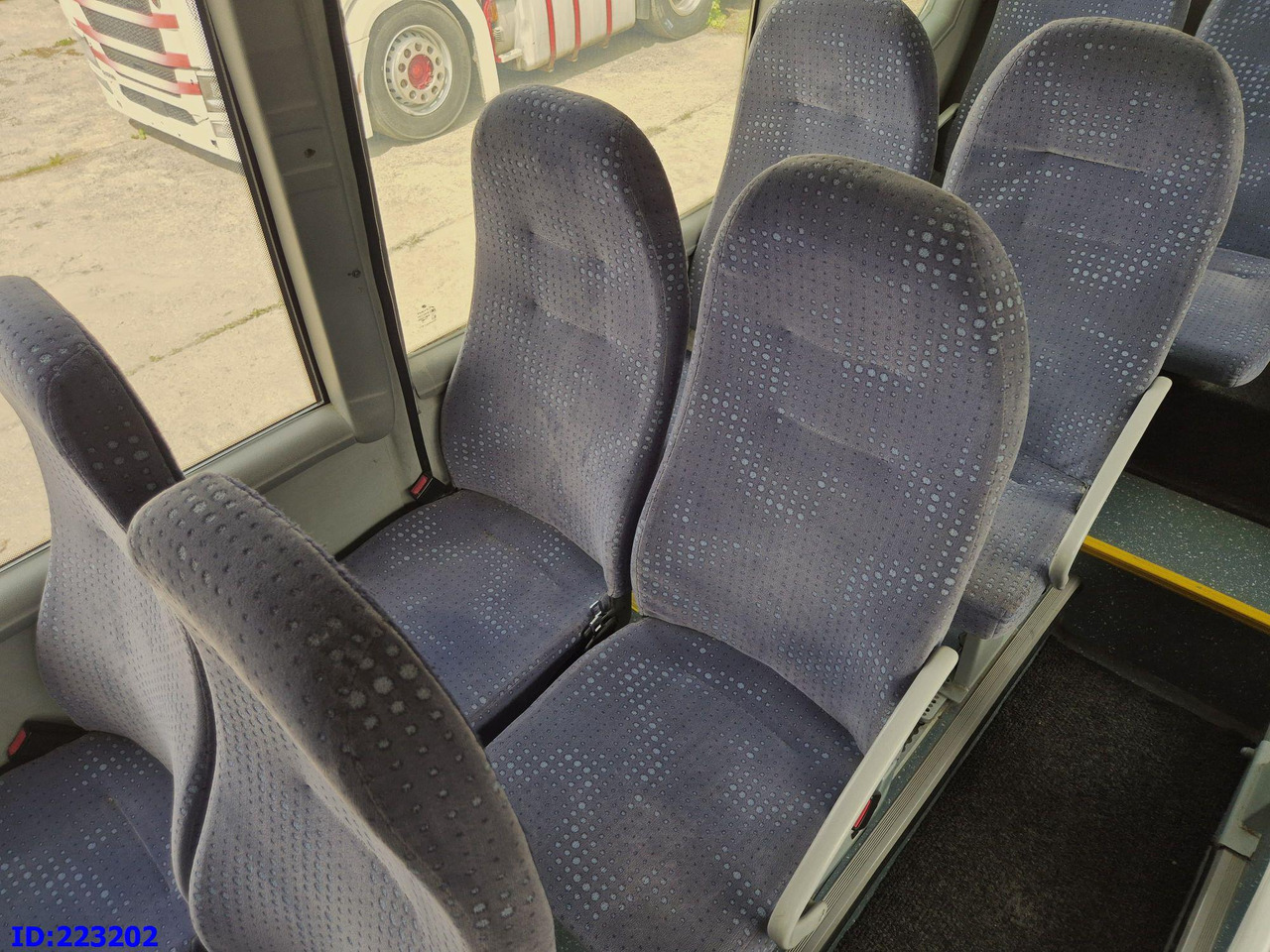 소형 버스, 대형 버스 MERCEDES-BENZ Sunrider 818D Vario 33 - Seater : 사진 13