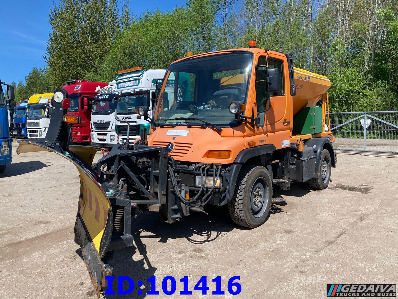 MERCEDES-BENZ Unimog U300 4X4 - 제설차량 : 사진 1 MERCEDES-BENZ Unimog U300 4X4 - 제설차량 : 사진 1