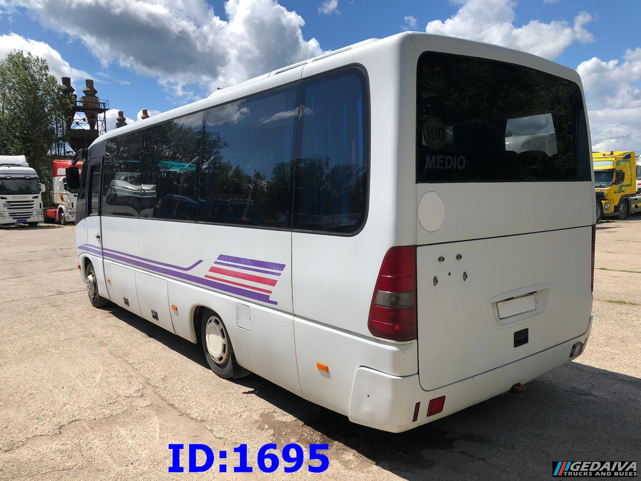 MERCEDES-BENZ Vario Medio 815 30-Seater - 대형 버스 : 사진 5 MERCEDES-BENZ Vario Medio 815 30-Seater - 대형 버스 : 사진 5