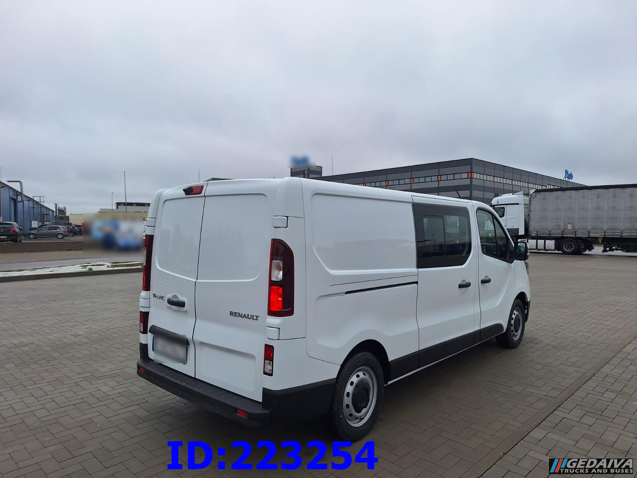RENAULT Trafic NEW 2025 - 콤비 밴 : 사진 4 RENAULT Trafic NEW 2025 - 콤비 밴 : 사진 4