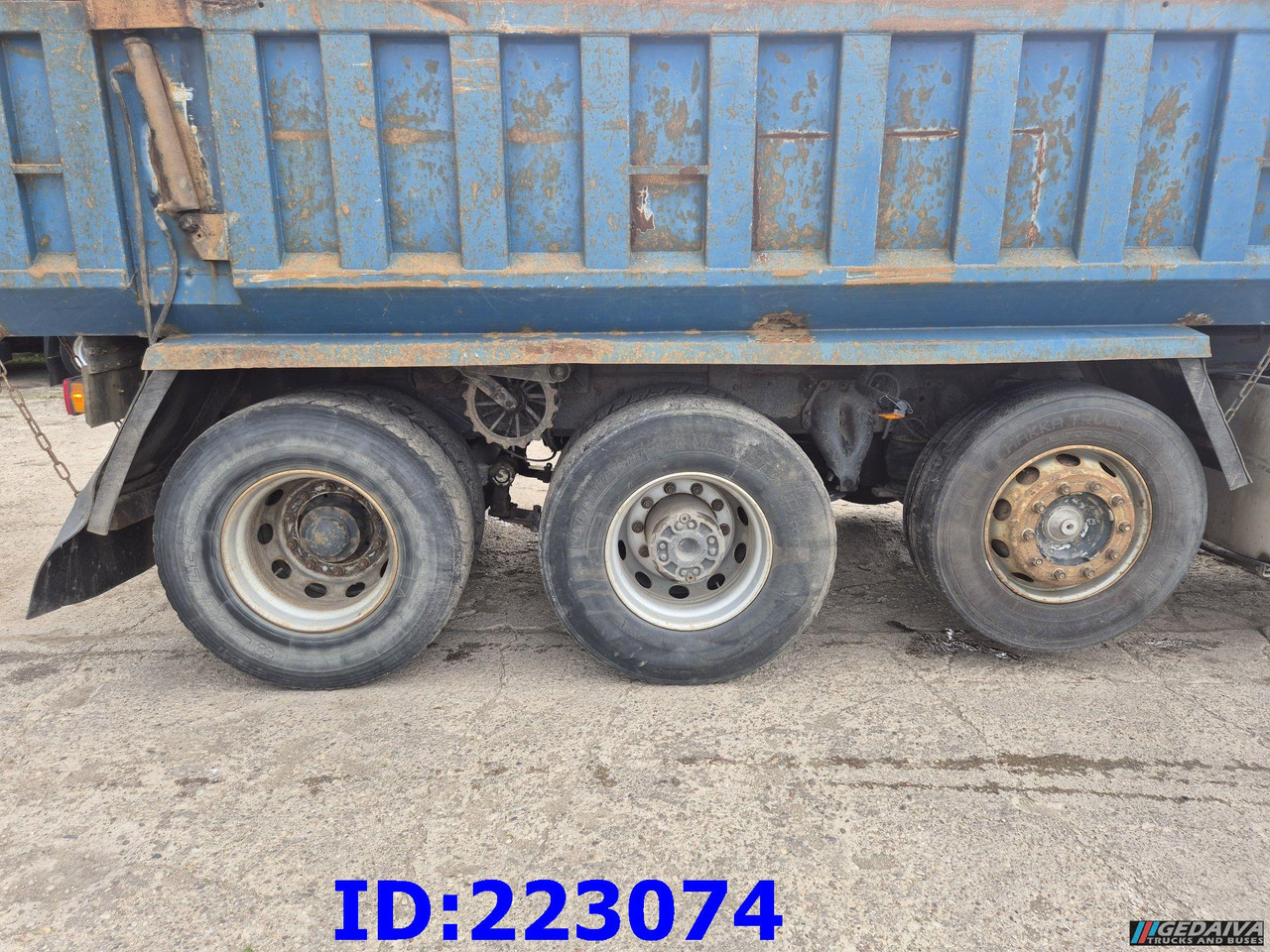 SCANIA 124 8x2 - Manual - Full steel - 덤프트럭 : 사진 5 SCANIA 124 8x2 - Manual - Full steel - 덤프트럭 : 사진 5
