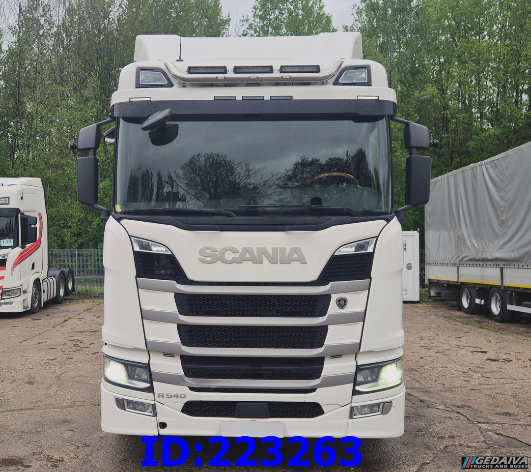 SCANIA R540 6x2 Retarder - 캡 새시 트럭 : 사진 2 SCANIA R540 6x2 Retarder - 캡 새시 트럭 : 사진 2