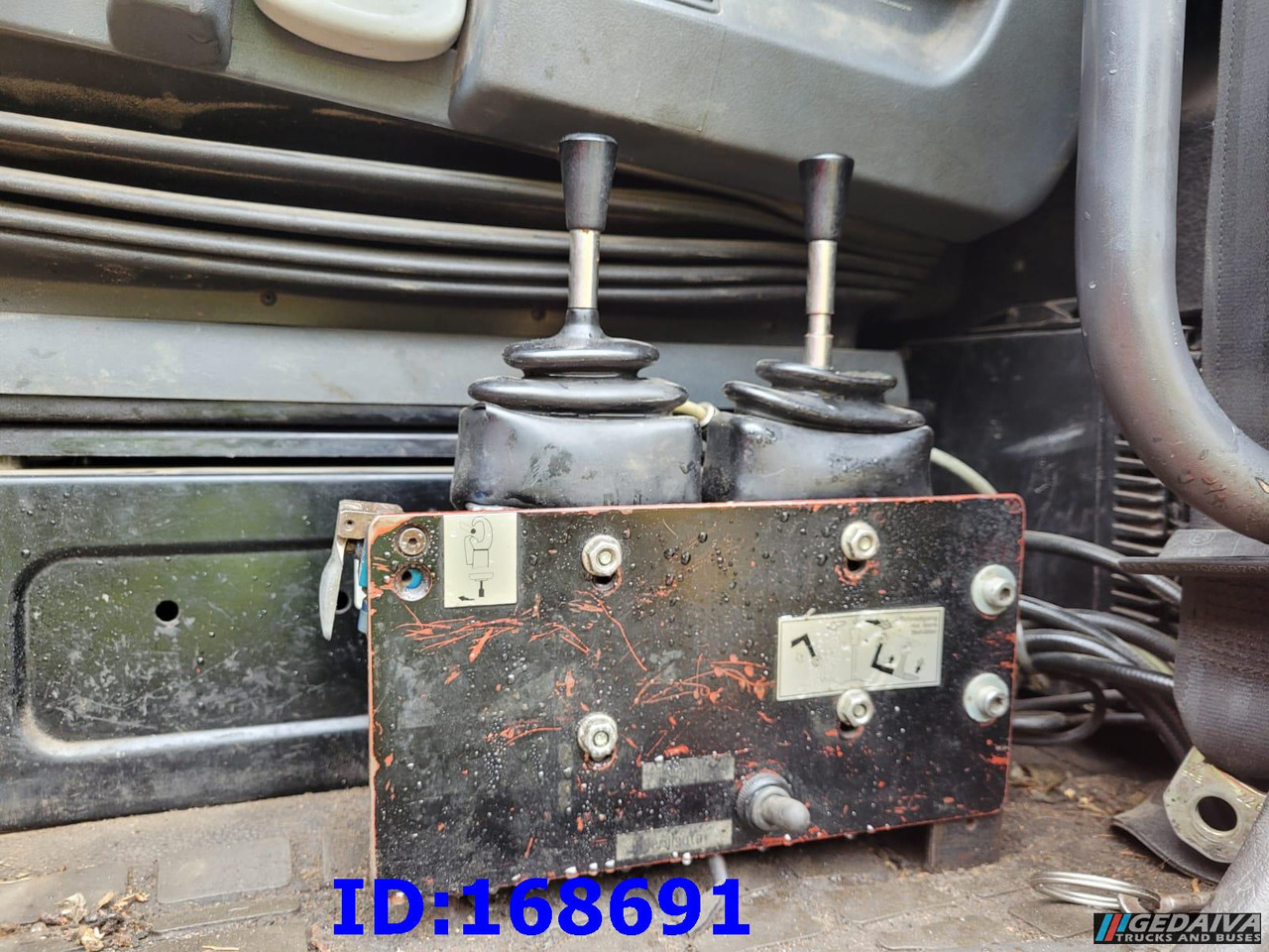 후크 리프트 트럭 VOLVO FH12 380HP 6x2 10tyre Hook Tipper : 사진 12