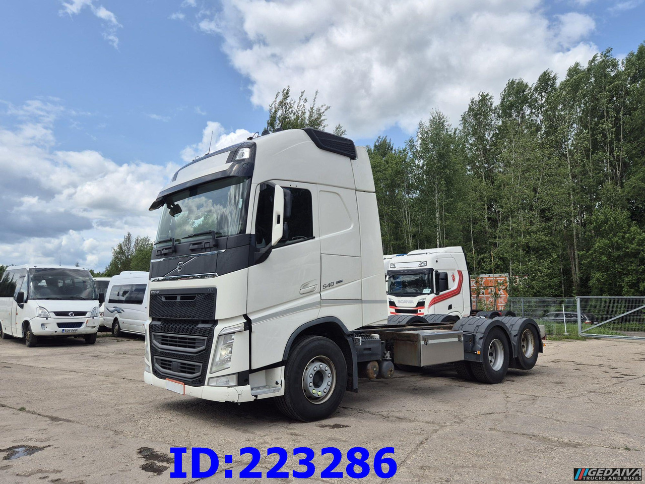 VOLVO FH13 540HP 6x2 (10 tyre) Euro6 - 캡 새시 트럭 : 사진 1 VOLVO FH13 540HP 6x2 (10 tyre) Euro6 - 캡 새시 트럭 : 사진 1