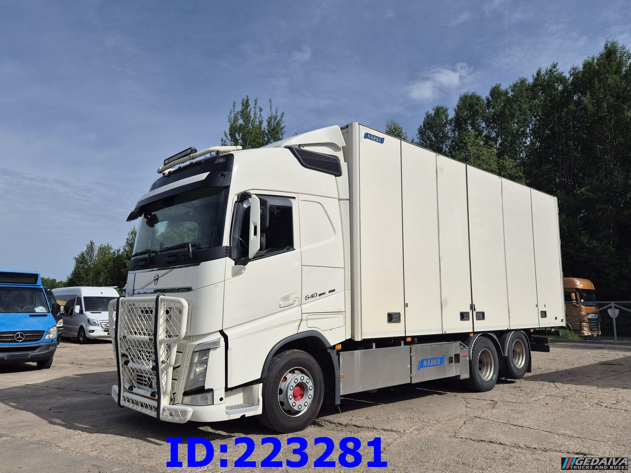 VOLVO FH13 540HP 6x2 (10 tyre) Euro6 - 등온 트럭 : 사진 1 VOLVO FH13 540HP 6x2 (10 tyre) Euro6 - 등온 트럭 : 사진 1