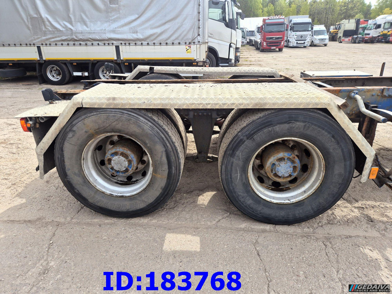 VOLVO FH16 580HP 6x4 BigAxles - 캡 새시 트럭 : 사진 5 VOLVO FH16 580HP 6x4 BigAxles - 캡 새시 트럭 : 사진 5