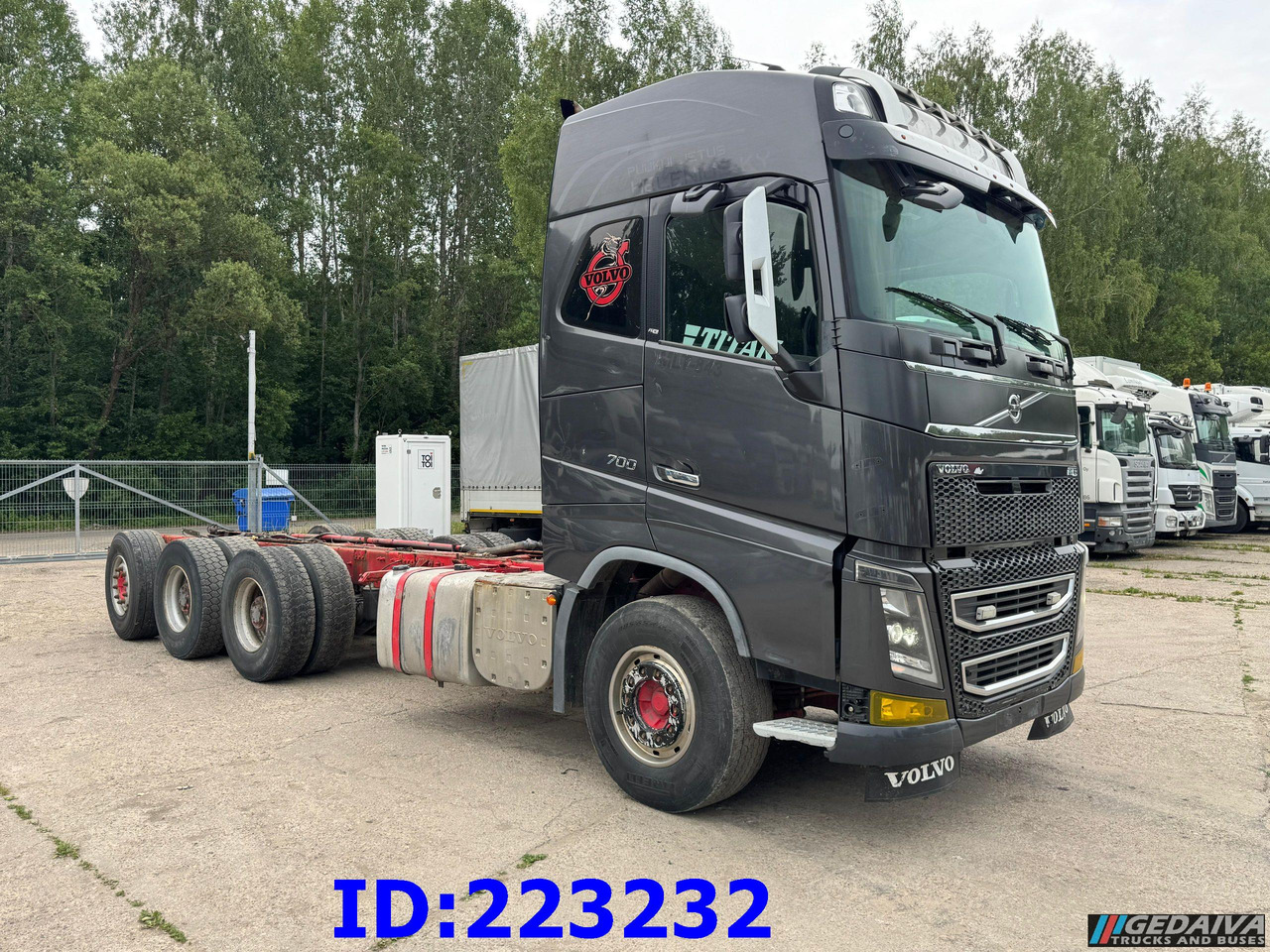 VOLVO FH16 700HP 8X4 Big Axles - 목재 트럭 : 사진 3 VOLVO FH16 700HP 8X4 Big Axles - 목재 트럭 : 사진 3
