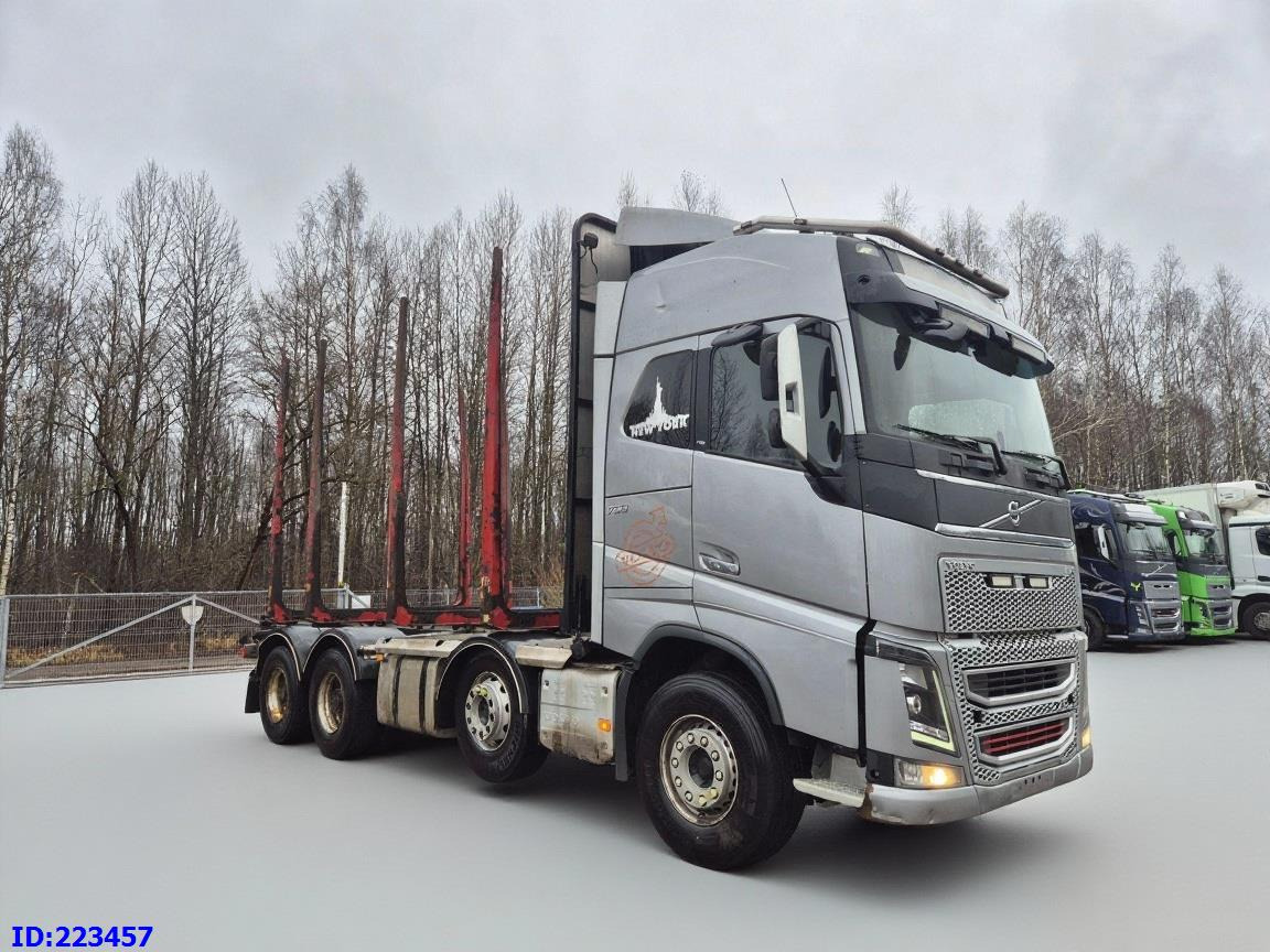 VOLVO FH16 750HP 8x4 Big axles - 목재 트럭 : 사진 4 VOLVO FH16 750HP 8x4 Big axles - 목재 트럭 : 사진 4
