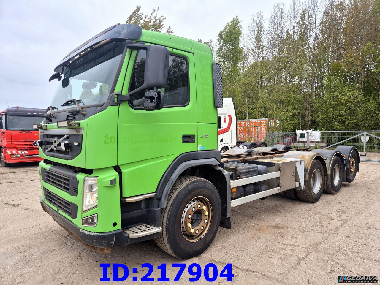 VOLVO FM 410HP 8x4 (Steering axle) - 캡 새시 트럭 : 사진 1 VOLVO FM 410HP 8x4 (Steering axle) - 캡 새시 트럭 : 사진 1