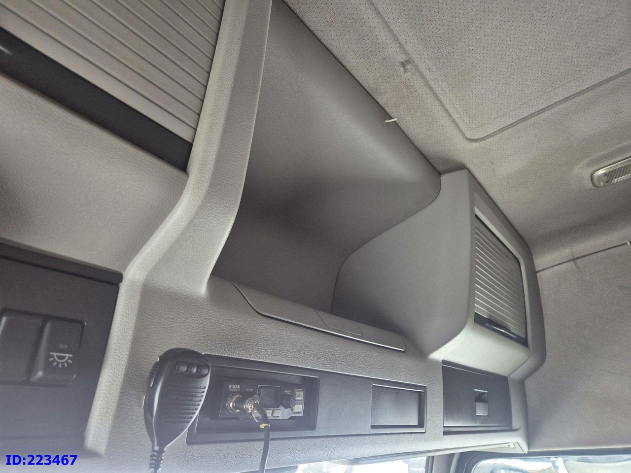 트랙터 유닛 VOLVO FM11 410HP 6x2 Hydraulic Manual : 사진 19 트랙터 유닛 VOLVO FM11 410HP 6x2 Hydraulic Manual : 사진 19