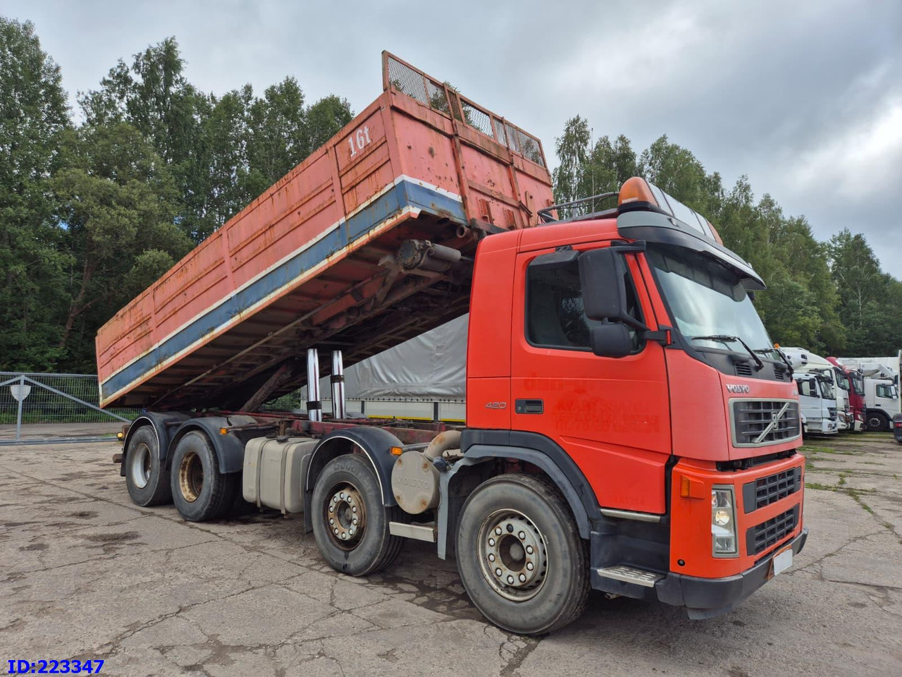 VOLVO FM12 420HP 8X4 Manual - 덤프트럭 : 사진 4 VOLVO FM12 420HP 8X4 Manual - 덤프트럭 : 사진 4