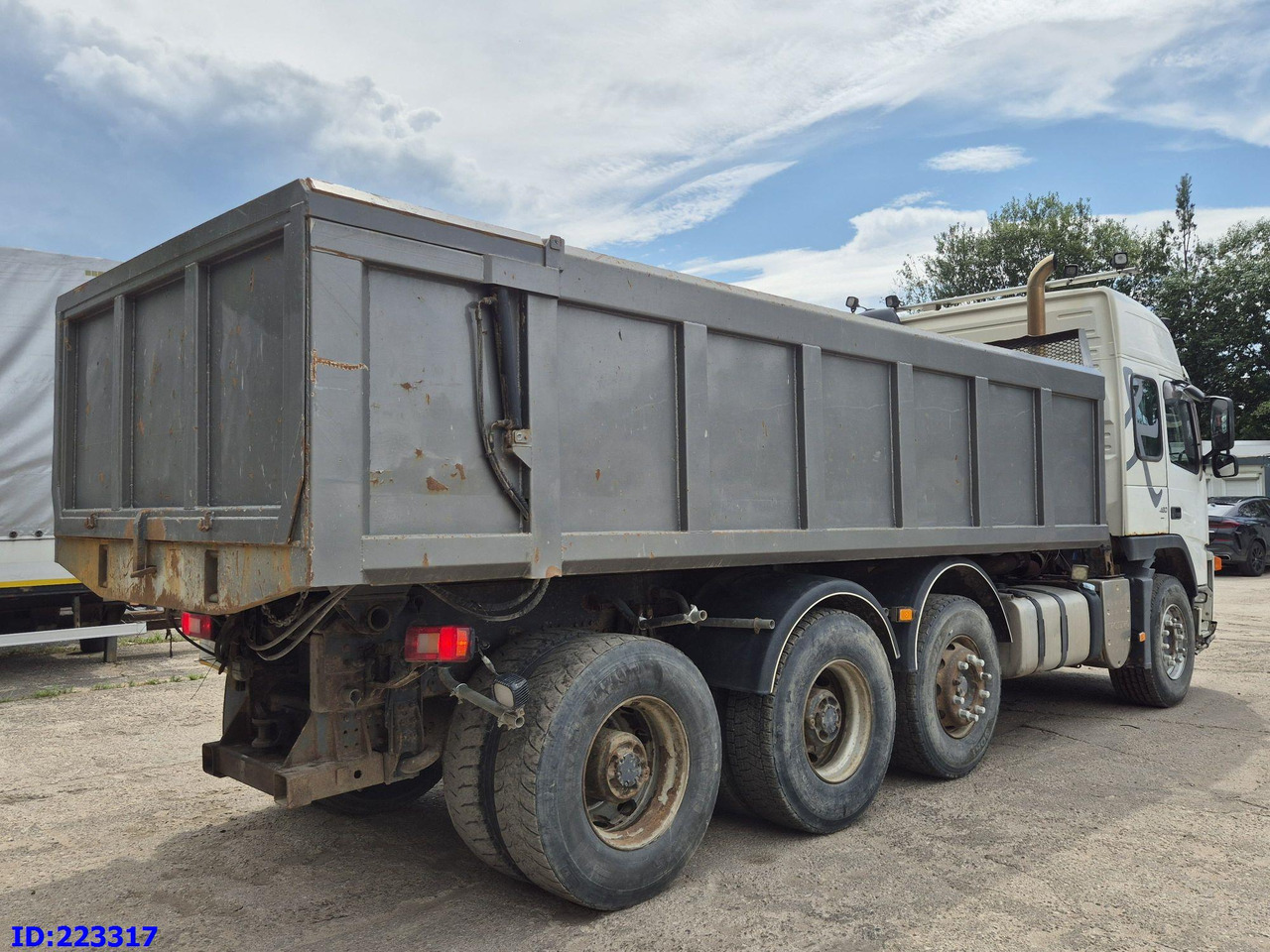 VOLVO FM13 480HP 8x4 (Big axle) - 덤프트럭 : 사진 5 VOLVO FM13 480HP 8x4 (Big axle) - 덤프트럭 : 사진 5