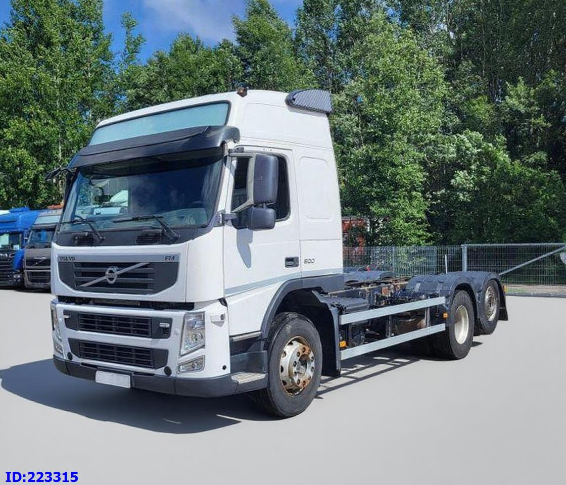 VOLVO FM13 500HP 6x2 Euro5 - 캡 새시 트럭 : 사진 1 VOLVO FM13 500HP 6x2 Euro5 - 캡 새시 트럭 : 사진 1