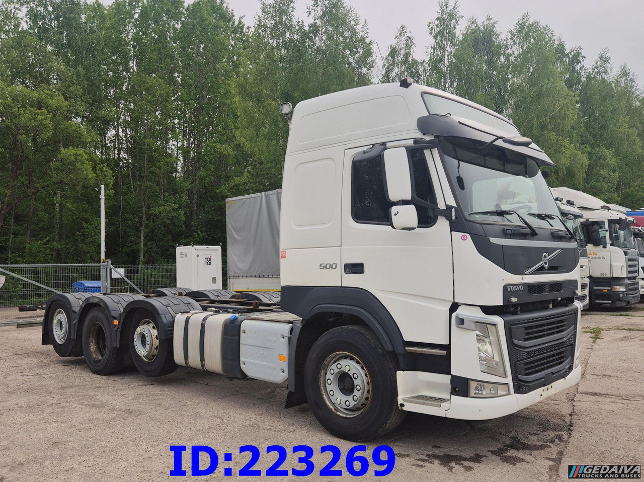 VOLVO FM13 500HP 8x2 (2 steering axels) - 캡 새시 트럭 : 사진 4 VOLVO FM13 500HP 8x2 (2 steering axels) - 캡 새시 트럭 : 사진 4