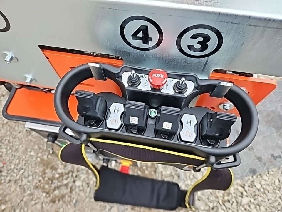 EasyLift R180 - 관절 붐 : 사진 3 EasyLift R180 - 관절 붐 : 사진 3