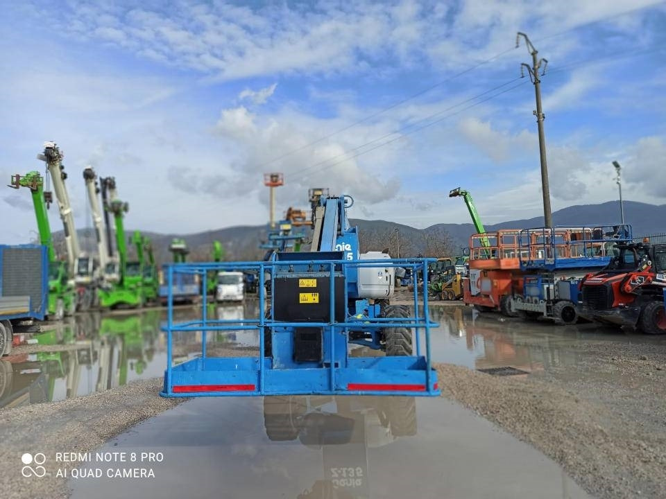 Genie Z 135/70 - 관절 붐 : 사진 3 Genie Z 135/70 - 관절 붐 : 사진 3