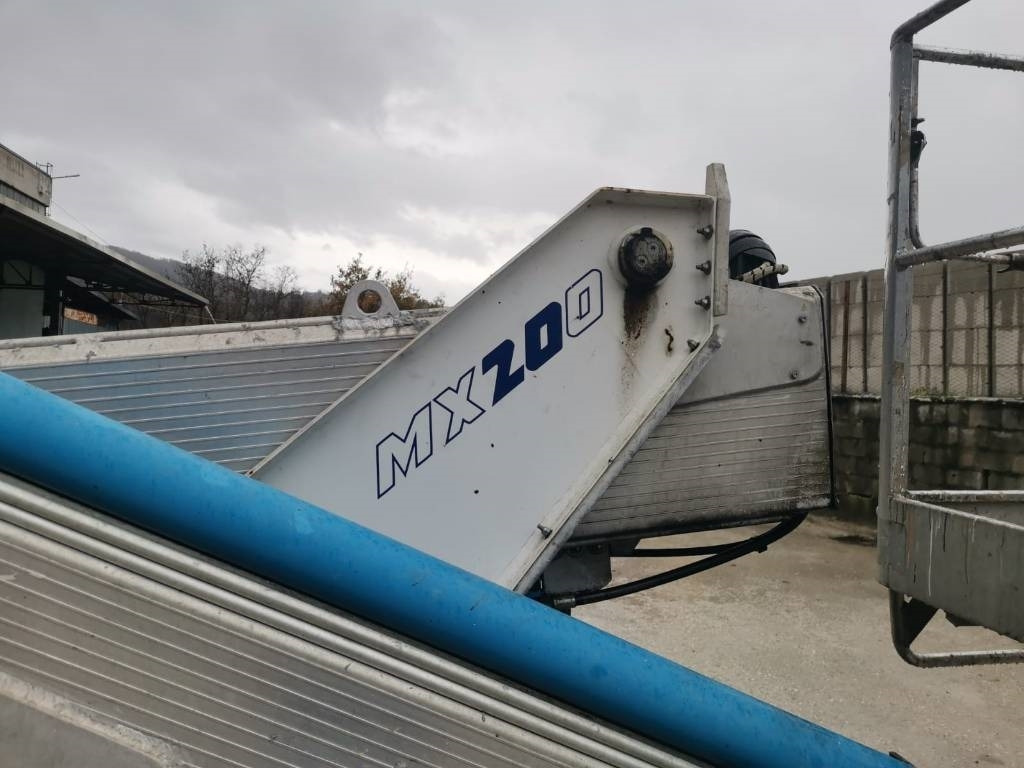 Multitel MX 200 - 트럭 탑재 고가작업 플랫폼 : 사진 2 Multitel MX 200 - 트럭 탑재 고가작업 플랫폼 : 사진 2