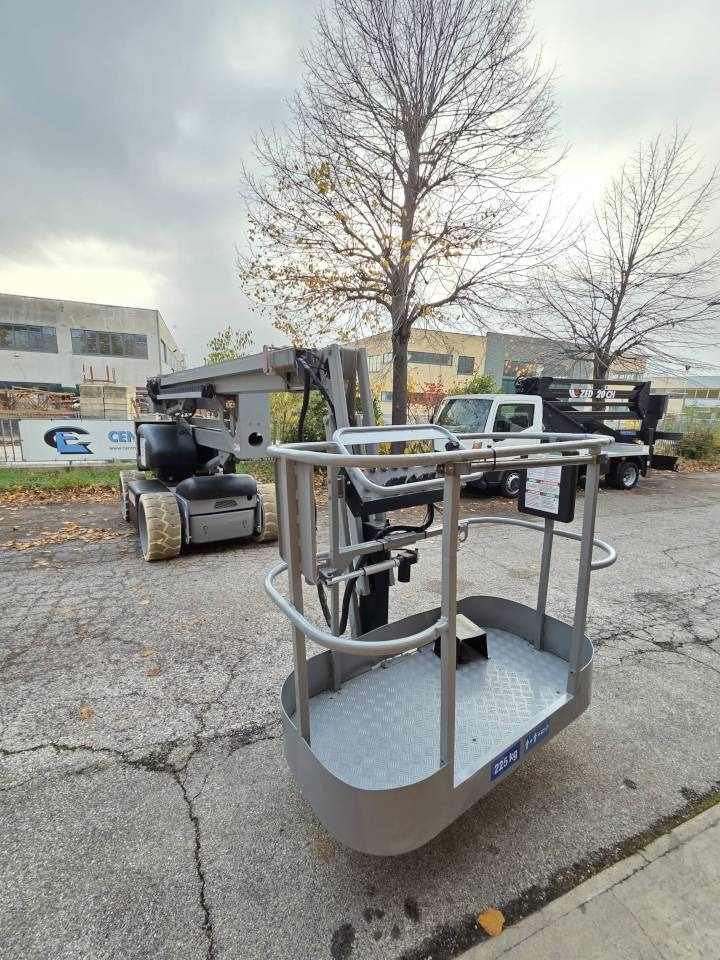 Niftylift HR 15 HDE - 관절 붐 : 사진 4 Niftylift HR 15 HDE - 관절 붐 : 사진 4