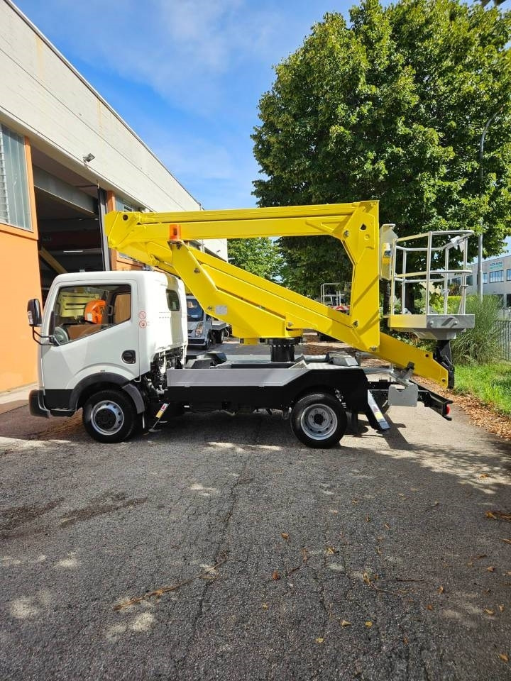 Palfinger P 200 A - 트럭 탑재 고가작업 플랫폼 : 사진 4 Palfinger P 200 A - 트럭 탑재 고가작업 플랫폼 : 사진 4