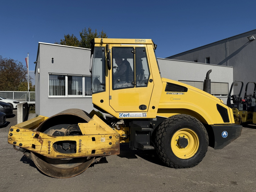 Bomag BW 177DH-4 (111742) - 압축기 : 사진 1 Bomag BW 177DH-4 (111742) - 압축기 : 사진 1