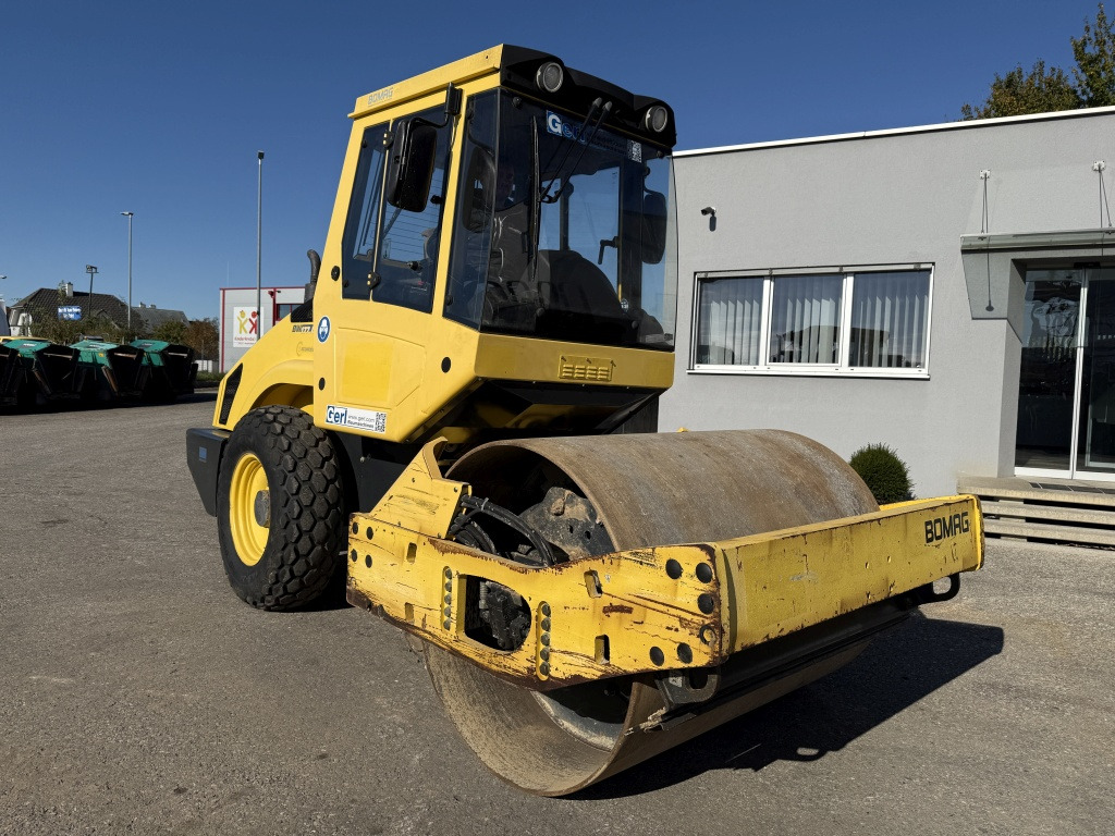 Bomag BW 177DH-4 (111742) - 압축기 : 사진 5 Bomag BW 177DH-4 (111742) - 압축기 : 사진 5