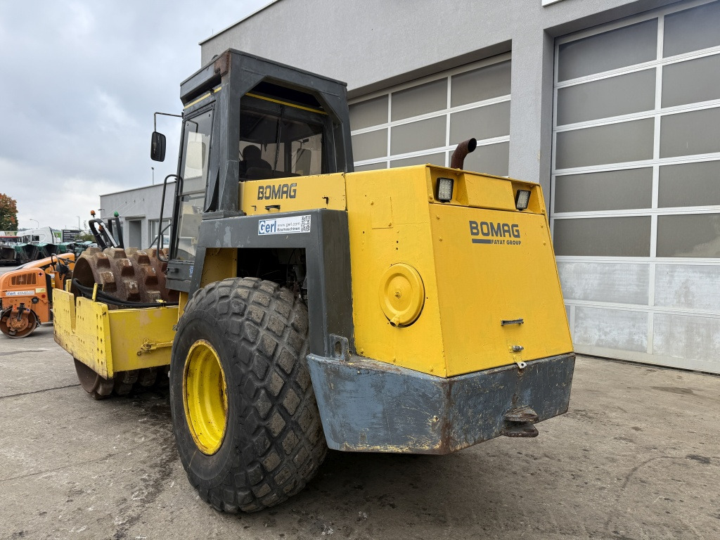 Bomag BW 217 PD-2 (111679) - 압축기 : 사진 3 Bomag BW 217 PD-2 (111679) - 압축기 : 사진 3