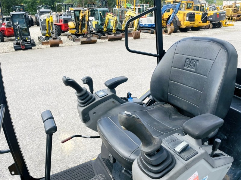 Caterpillar 301.7D (3846) - 미니 굴삭기 : 사진 5 Caterpillar 301.7D (3846) - 미니 굴삭기 : 사진 5