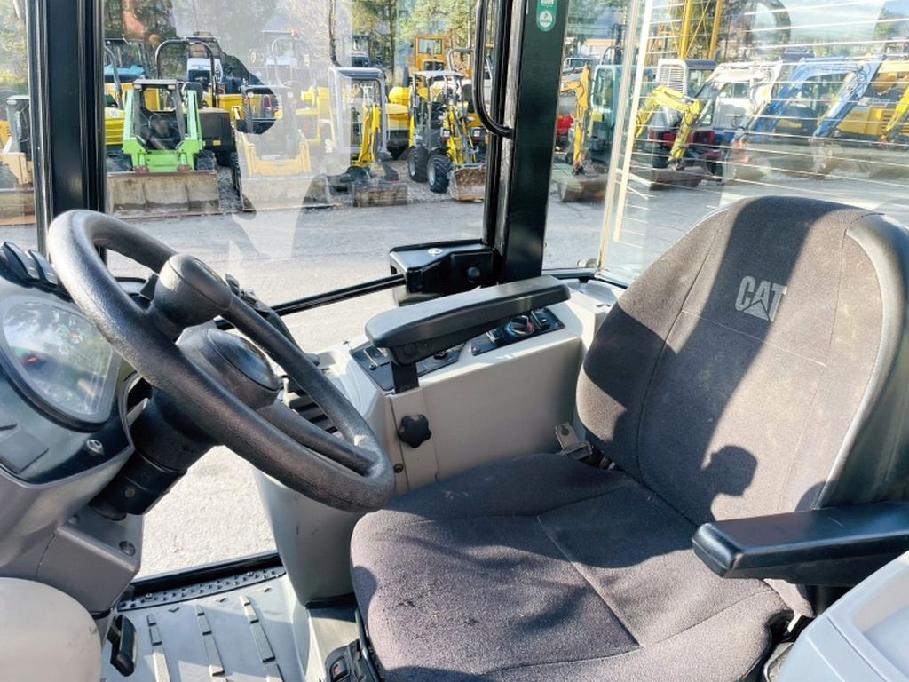 Caterpillar 908M (3893) - 휠 로더 : 사진 5 Caterpillar 908M (3893) - 휠 로더 : 사진 5