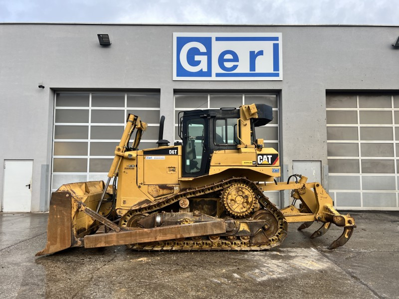 Caterpillar D 6 T (111077) - 불도저 : 사진 1 Caterpillar D 6 T (111077) - 불도저 : 사진 1