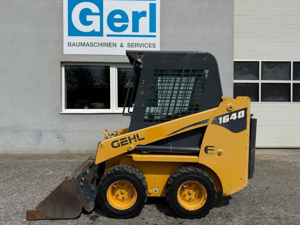 Gehl SL1640E (4027) - 스키드 스티어 로더 : 사진 5 Gehl SL1640E (4027) - 스키드 스티어 로더 : 사진 5