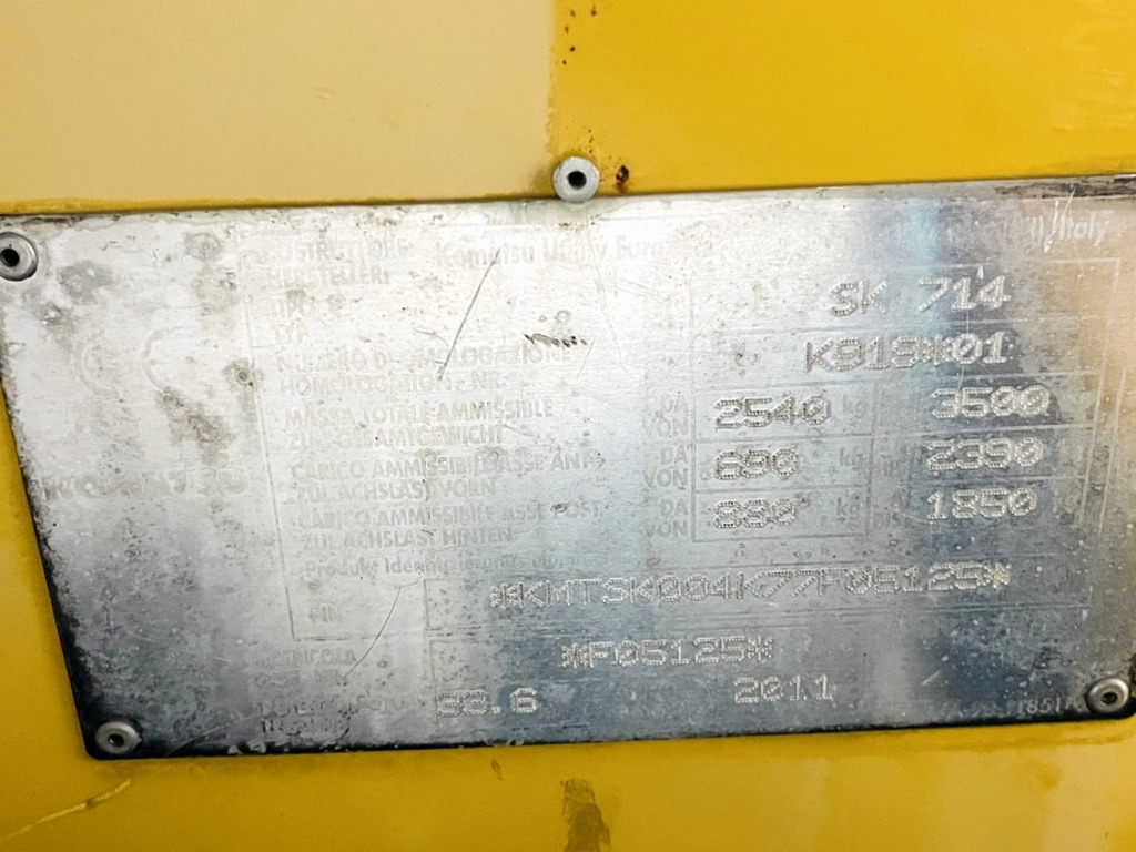 Komatsu SK714 (3906) - 스키드 스티어 로더 : 사진 3 Komatsu SK714 (3906) - 스키드 스티어 로더 : 사진 3