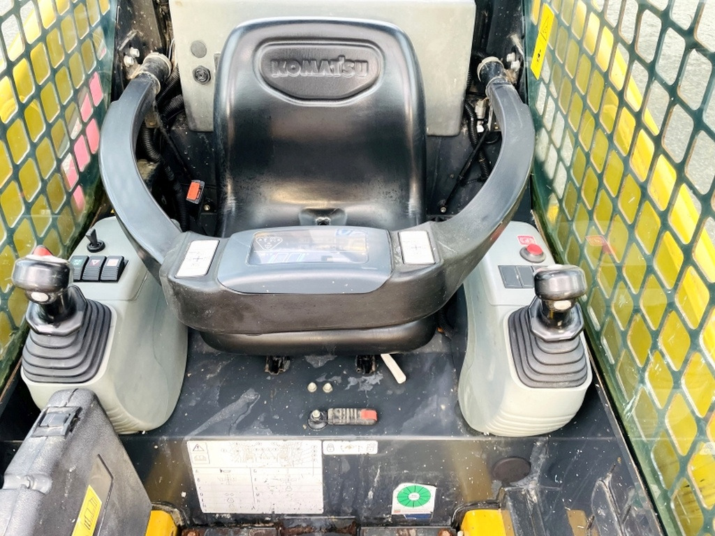 Komatsu SK714 (3906) - 스키드 스티어 로더 : 사진 5 Komatsu SK714 (3906) - 스키드 스티어 로더 : 사진 5