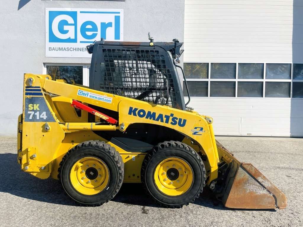 Komatsu SK714 (4077) - 스키드 스티어 로더 : 사진 2 Komatsu SK714 (4077) - 스키드 스티어 로더 : 사진 2