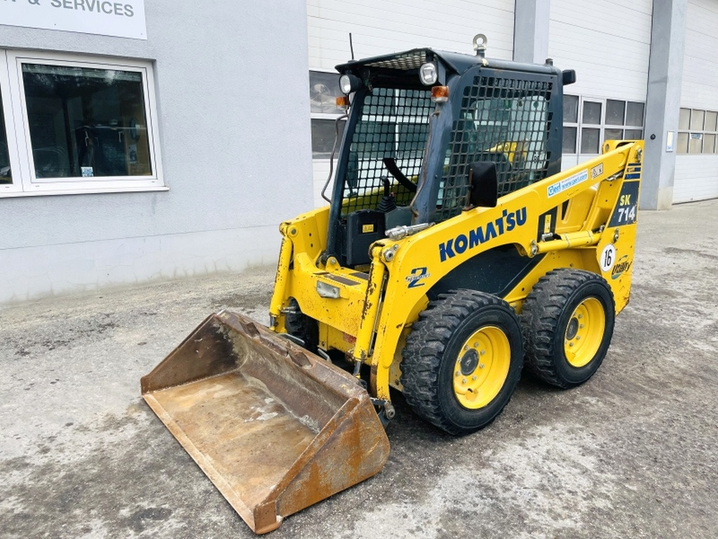 Komatsu SK714-5 (3947) - 스키드 스티어 로더 : 사진 4 Komatsu SK714-5 (3947) - 스키드 스티어 로더 : 사진 4