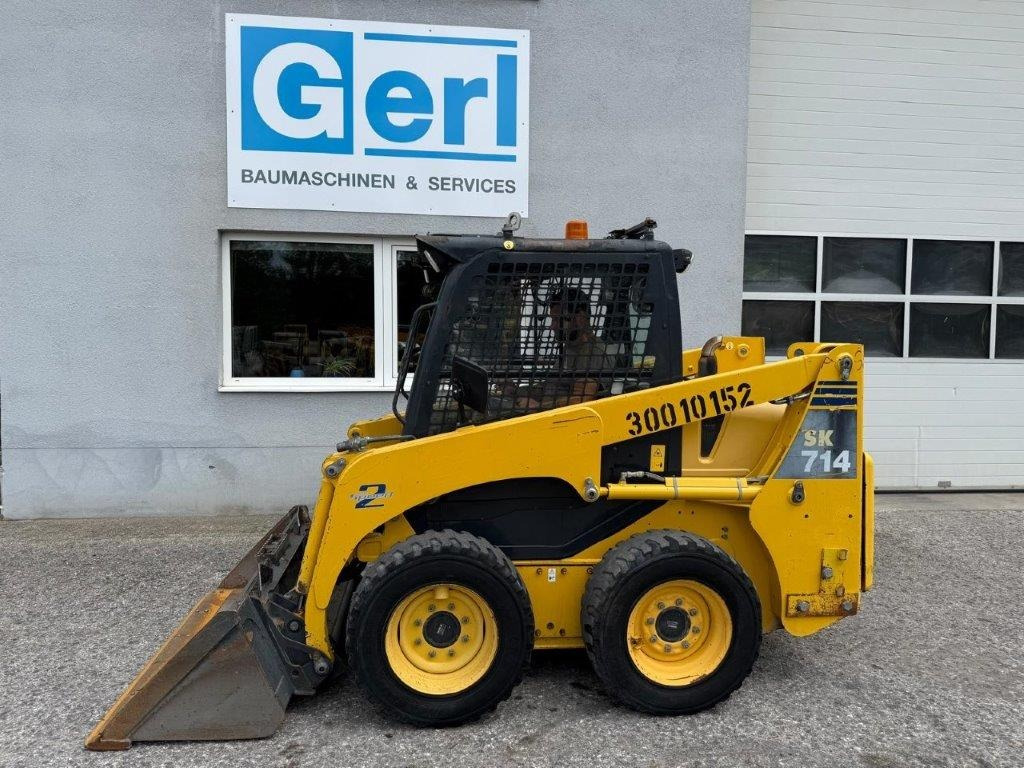 Komatsu SK714-5 (4026) - 스키드 스티어 로더 : 사진 2 Komatsu SK714-5 (4026) - 스키드 스티어 로더 : 사진 2